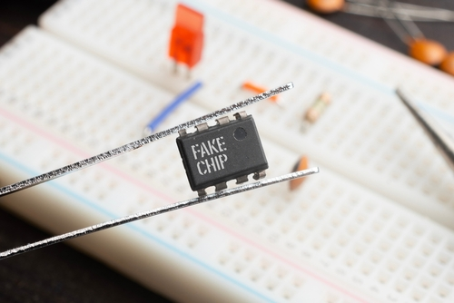How to Minimize the Risk of Counterfeit Components